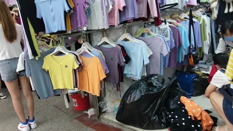 灵璧县究竟有多少家服装厂？这个问题一直困扰着许多想要投资或了解当地产业的朋友。